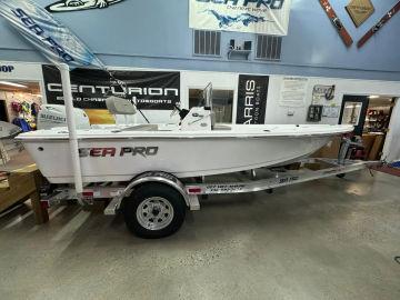 2025 Sea Pro 172 Bay