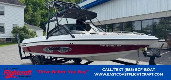 2004 Malibu Boats Wakesetter