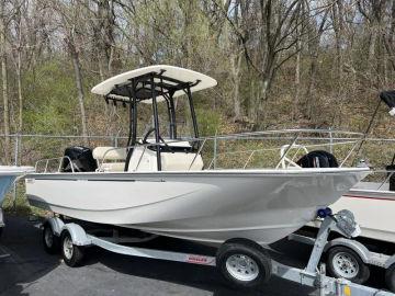 2023 Boston Whaler 210 Montauk