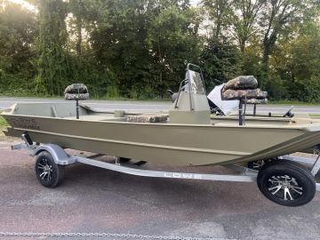 2024 Lowe Boats RX1860 Pathfinder