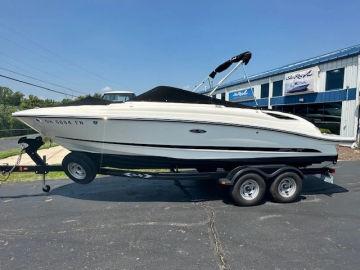 2015 Sea Ray 230 SLX