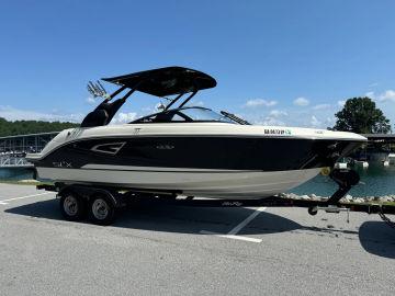 2016 SEA RAY 230 SLX