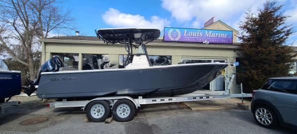 2023 Sea Born LX24 Center Console