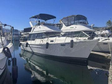 1992 Bayliner 32'