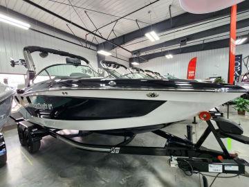 2024 Mastercraft XT23