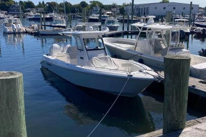 2022 Everglades 295 Center Console