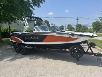 2016 MasterCraft X46