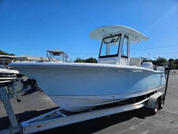 2025 Sea Hunt Ultra 239 SE