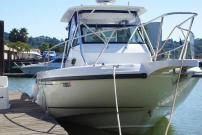 2000 Boston Whaler 28 Outrage