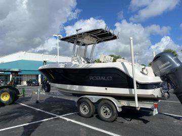 2016 Robalo R222