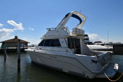 1991 Sea Ray 370 Sedan Bridge