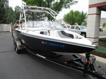 2003 Moomba Outback LSV