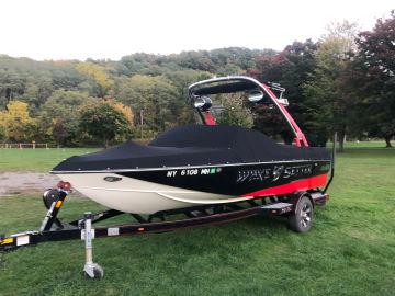 2013 Malibu Boats Wakesetter 20 VTX