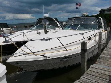 2002 Rinker 342 Fiesta Vee