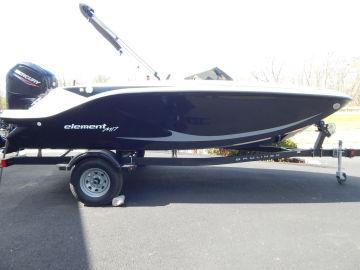 2023 Bayliner Element M17