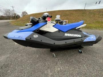 2024 Sea-Doo Spark for 3 Rotax 900 ACE-90 CONV with iBR and Audio