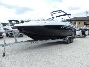 2025 Hurricane Sundeck 2400 OB