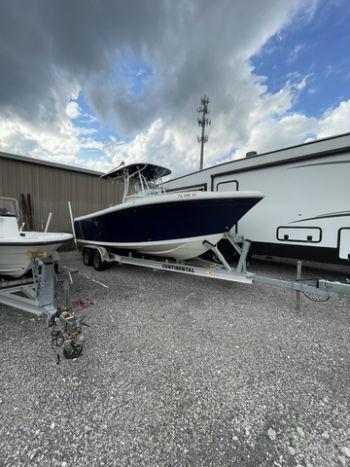 2019 Sailfish 242 CC