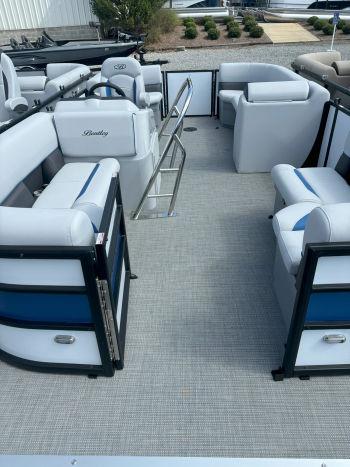 2025 Bentley Pontoons Bolt Tri-Toon