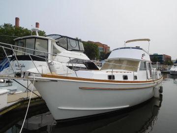 1976 Gulfstar 43 Trawler