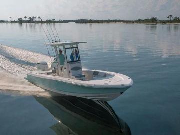 2023 Robalo 246 Cayman