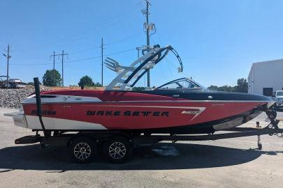 2015 MALIBU WAKESETTER 23 LSV