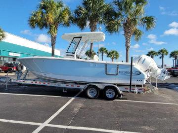 2025 Robalo R250