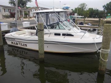 2005 Grady-White 232 Gulfstream