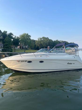 2000 Rinker 270 Fiesta Vee