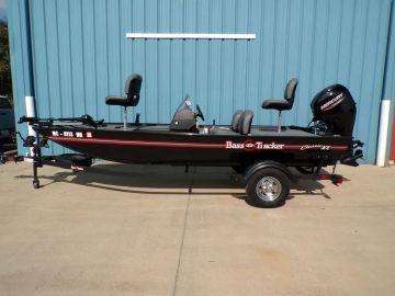 2023 Tracker Boats BASS TRACKER Classic XL