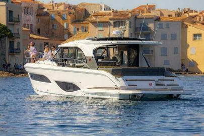 2025 Marex 440 Gourmet Cruiser