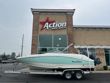 2016 NauticStar 223 DC