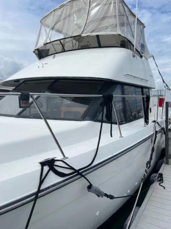 1991 Carver Yachts 33 AFT CABIN