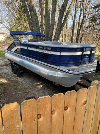 2021 Bennington (Pontoons) 23lsb