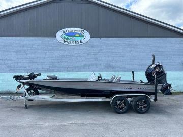 2024 Xpress Boats X21 Pro