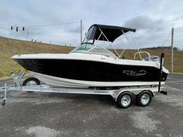 2024 Robalo R207