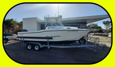 1999 Seaswirl 2600WA