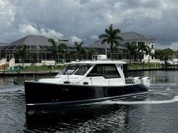 2023 True North 34 Outboard Express