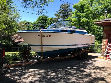 1978 Chris-Craft Lancer Express Cruiser