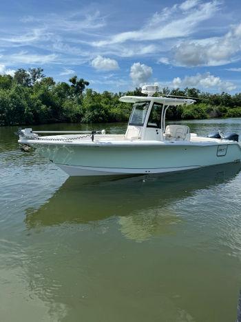 2021 SEA HUNT 27 GAMEFISH