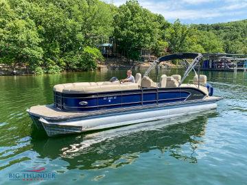 2016 Manitou 270 Legacy SHP