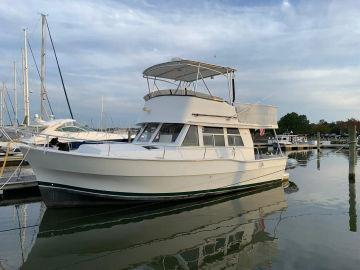 2001 Mainship 390 Trawler