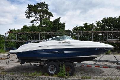 2007 Sea Ray 240 Sundeck