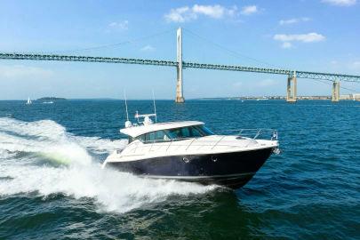 2017 Tiara Yachts 44 Coupe