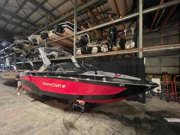 2023 MASTERCRAFT XT23