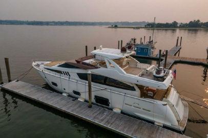 2013 Ferretti Yachts Flybridge MotorYacht