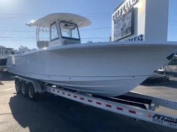 2025 Sea Hunt Gamefish 28 FS