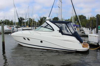 2011 Rinker 310 Express Cruiser