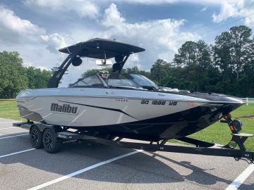 2019 MALIBU WAKESETTER 25 LSV