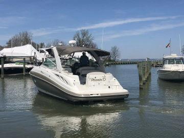 2009 Cruisers 330 Express